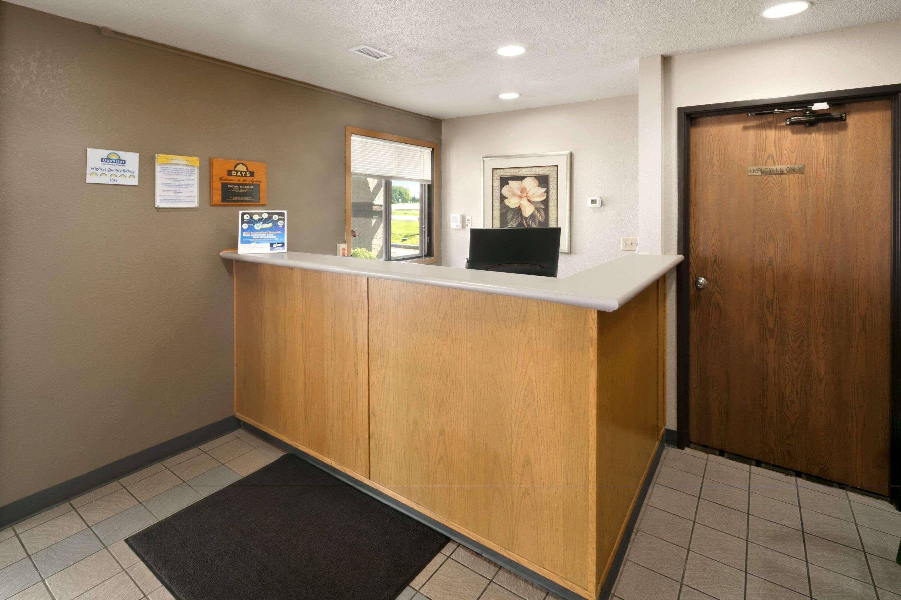 Days Inn By Wyndham Willmar Esterno foto