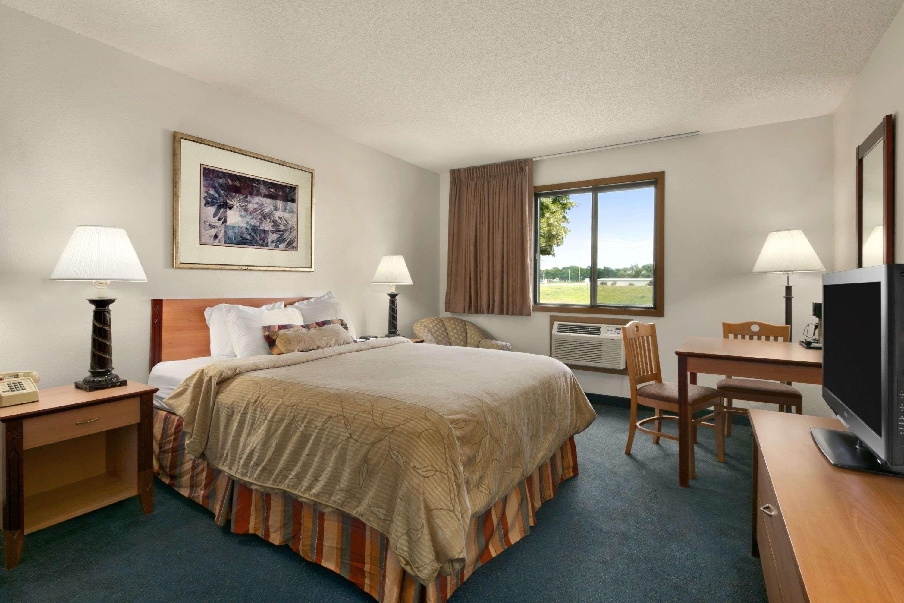 Days Inn By Wyndham Willmar Esterno foto