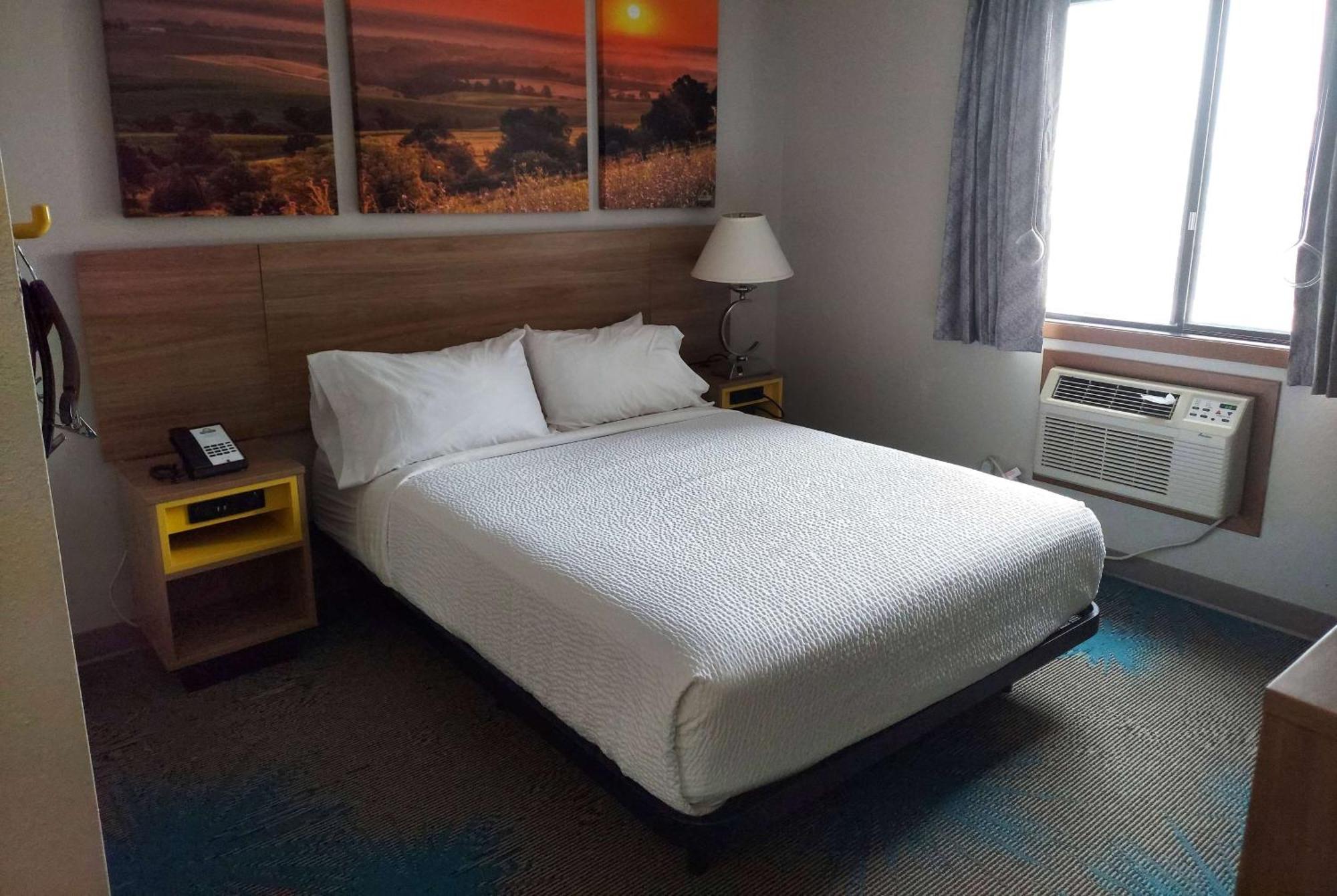 Days Inn By Wyndham Willmar Esterno foto
